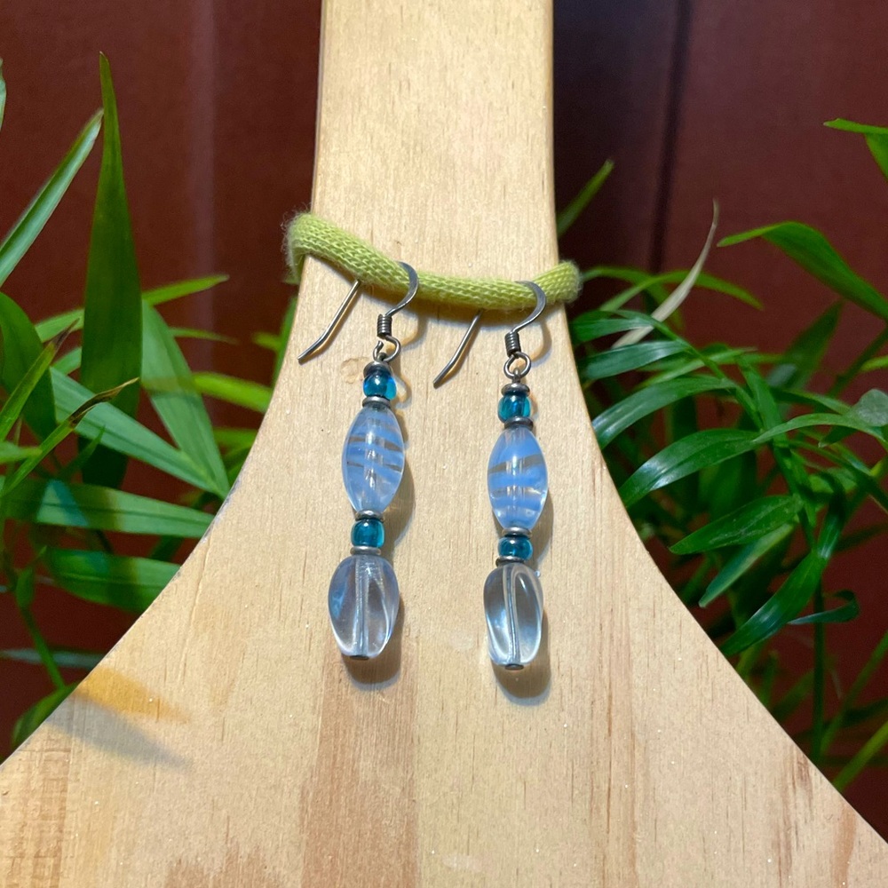 Vintage blue & clear earrings